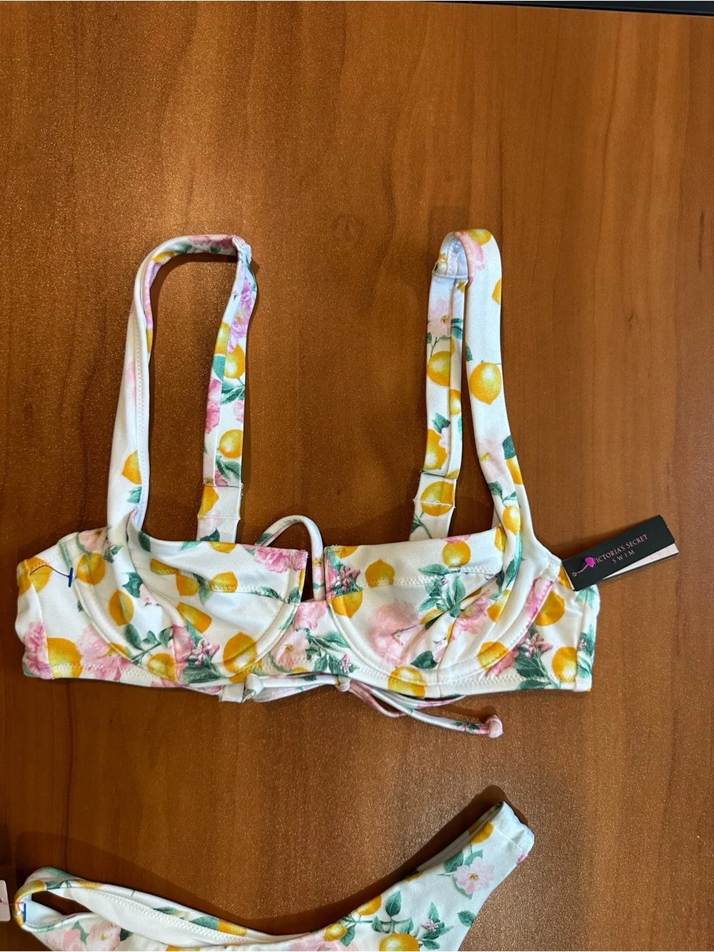 Victoria’s Secret Lemon Floral Bikini Set NWT 34A Top XS Bottom Underwire Swims
